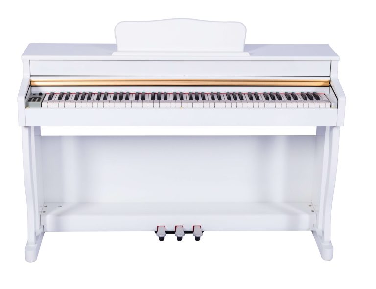 C-808 SINGLE-TONE PAINT BAKING : L’élégance et la performance au service du pianiste moderne